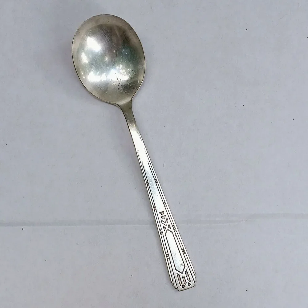 Vtg Oneida Community Friendship Medality Round Soup Gumbo Spoon-1932-Tudor Plate